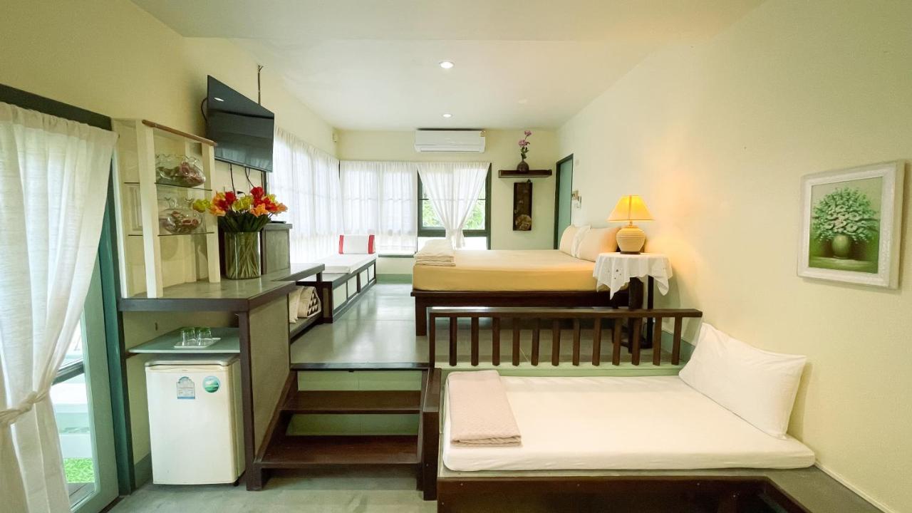 Rimsira Villa Chumphon Exterior photo