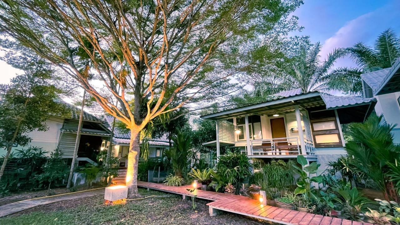 Rimsira Villa Chumphon Exterior photo